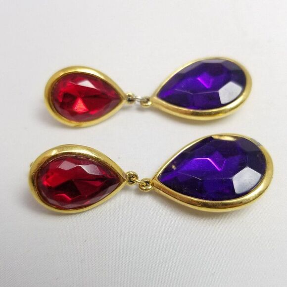 Vintage Trifari Purple and Red Jewel Tone Dangle Clip On Earrings, 90s Style - Picture 9 of 9